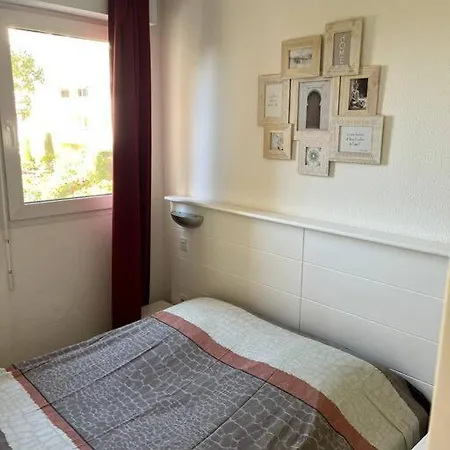 F2 Cozy Vue Mer, Piscine, Parking, à Pied ! Antibes