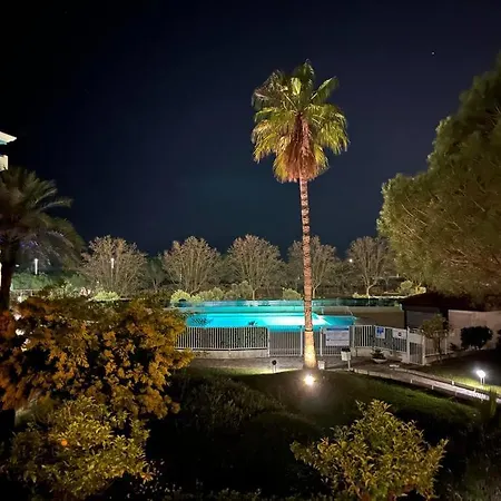 F2 Cozy Vue Mer, Piscine, Parking, à Pied ! * Antibes